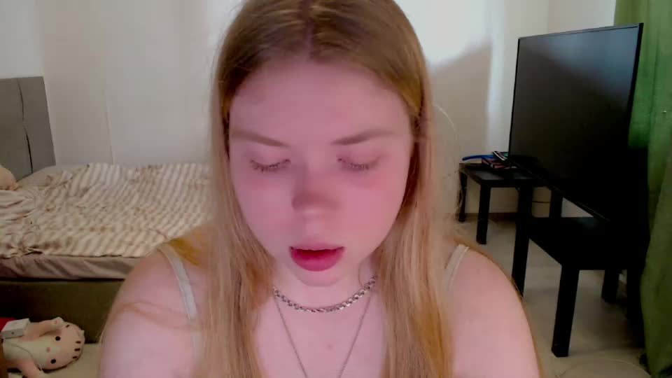 kitten_jenny01 Приват Записи 2026-08-17