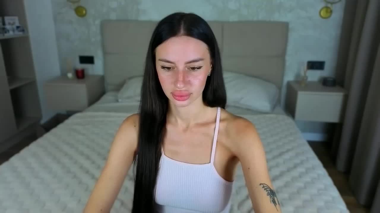 SnowWhiteee Приват Записи 2026-08-17