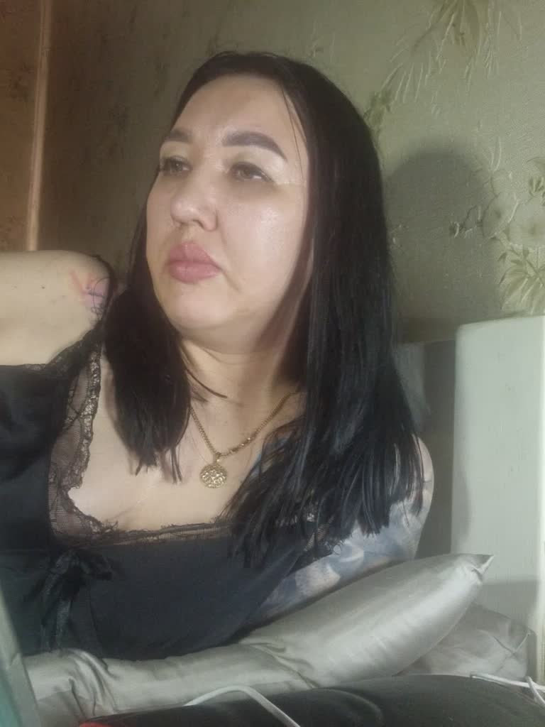 Hotmadamxl Приват Записи 2026-08-18
