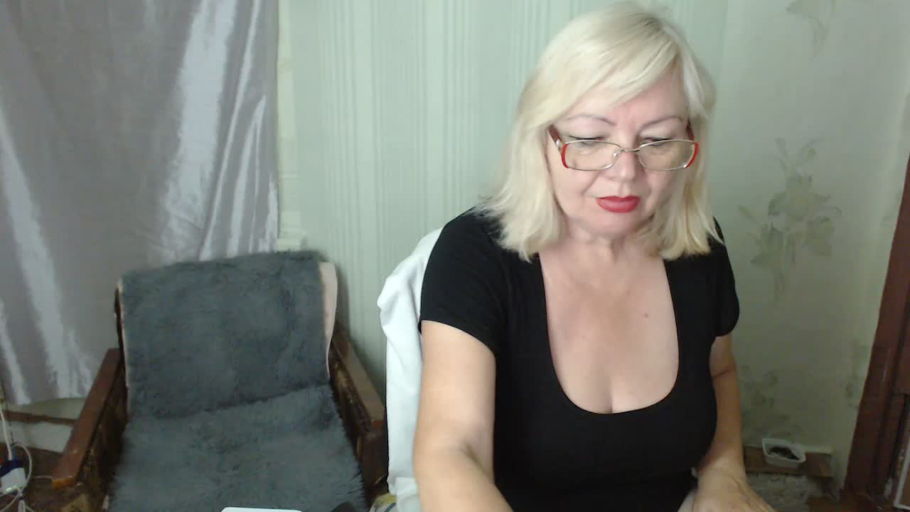 EvelynLoveShy Приват Записи 2026-08-19