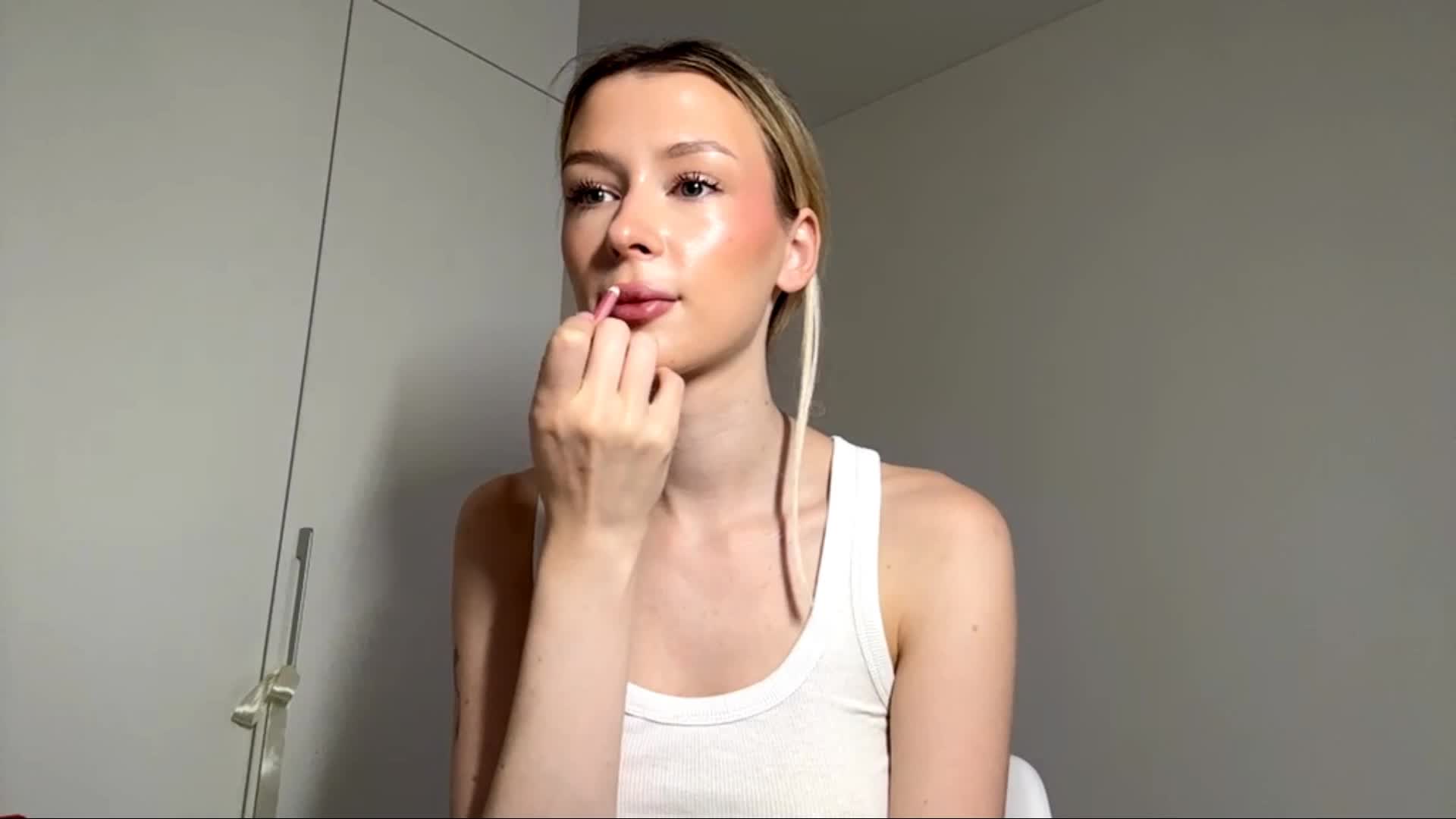 DelsieBrozell Приват Записи 2026-08-19