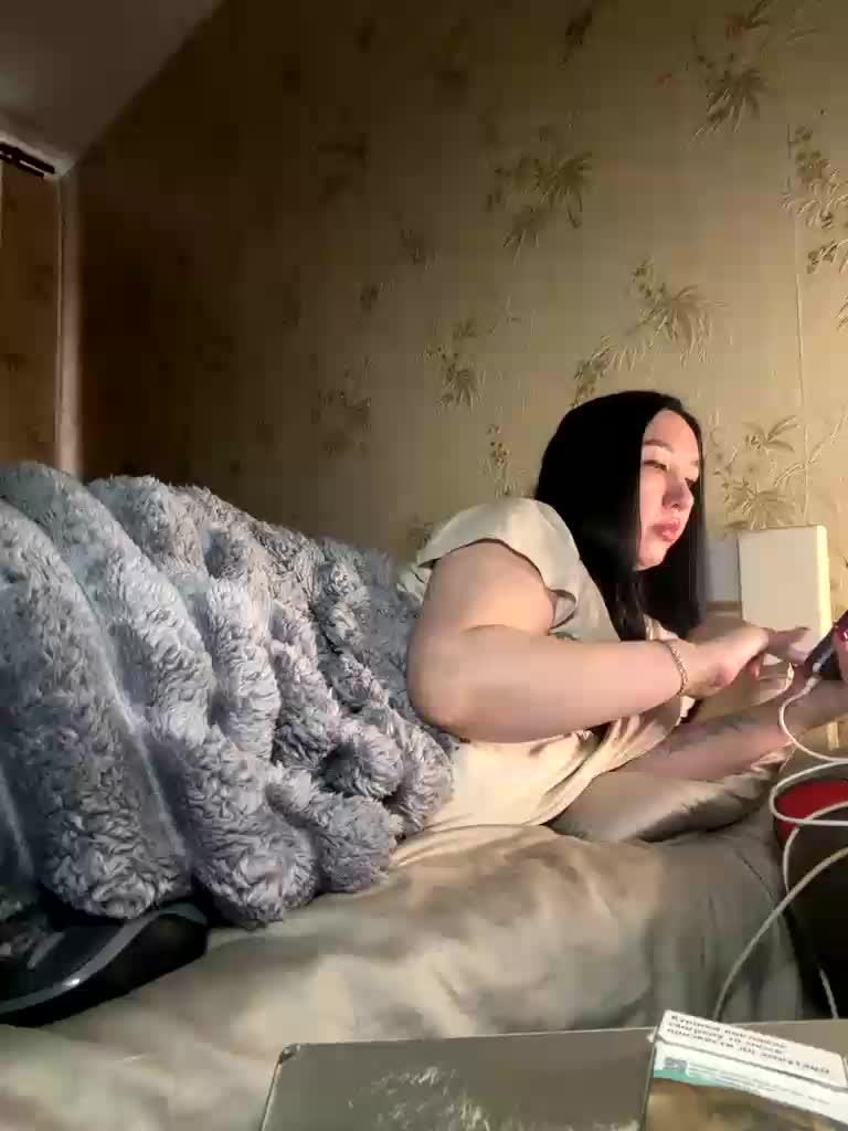 Hotmadamxl Приват Записи 2026-08-19
