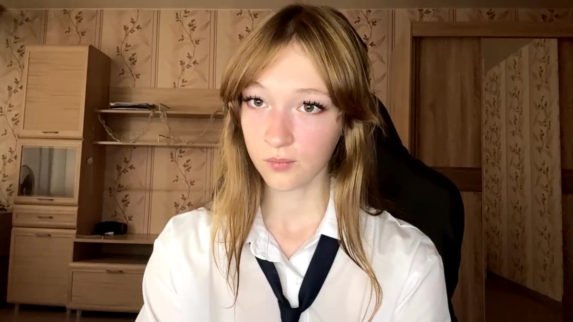 LisaSchroyer Приват Записи 2026-08-20
