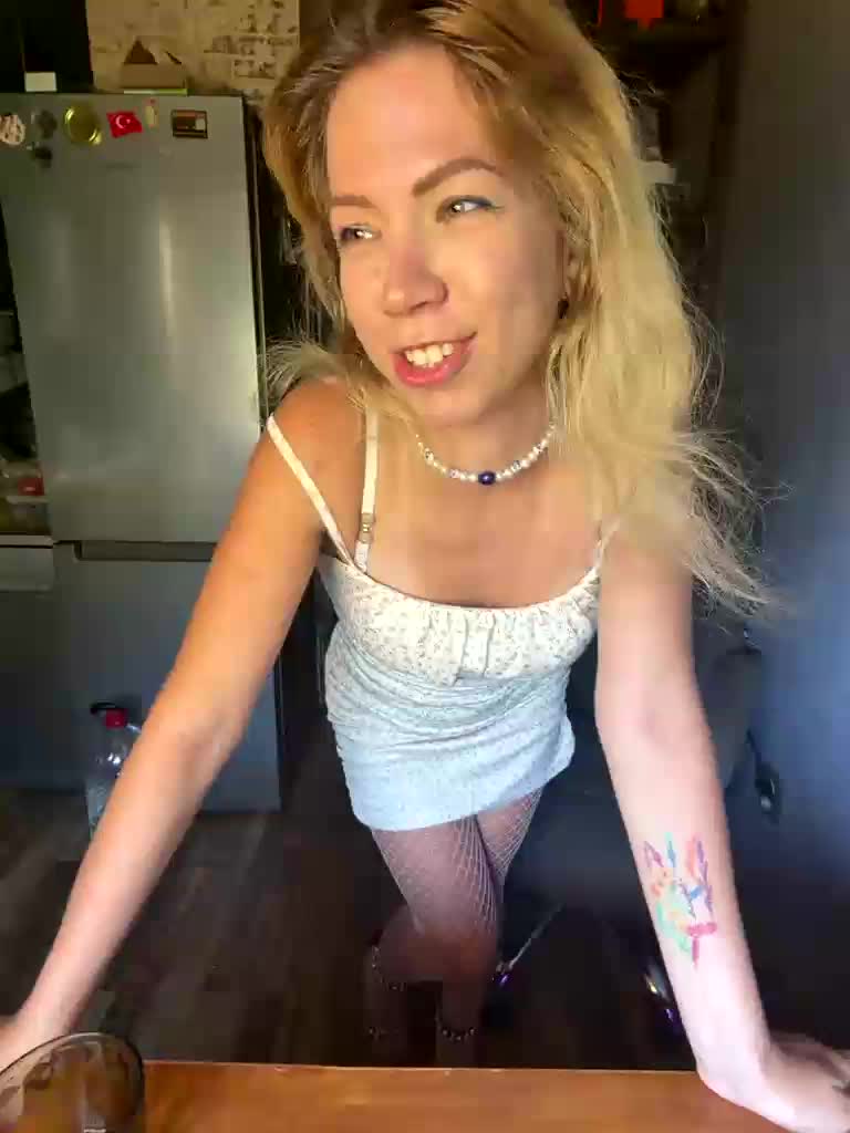 Lexy-Luna Приват Записи 2026-08-23