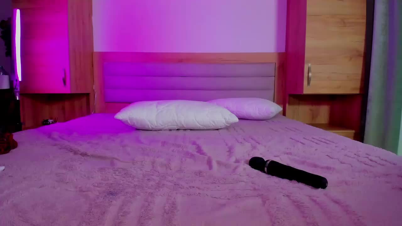 lilmeeow Приват Записи 2026-08-24