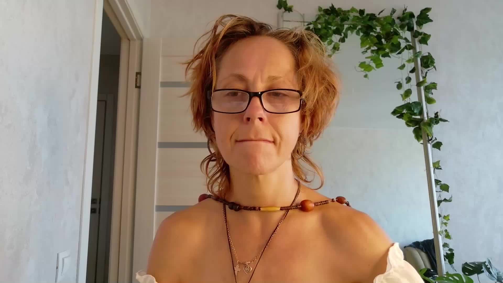 LioraWeiss Приват Записи 2026-08-24