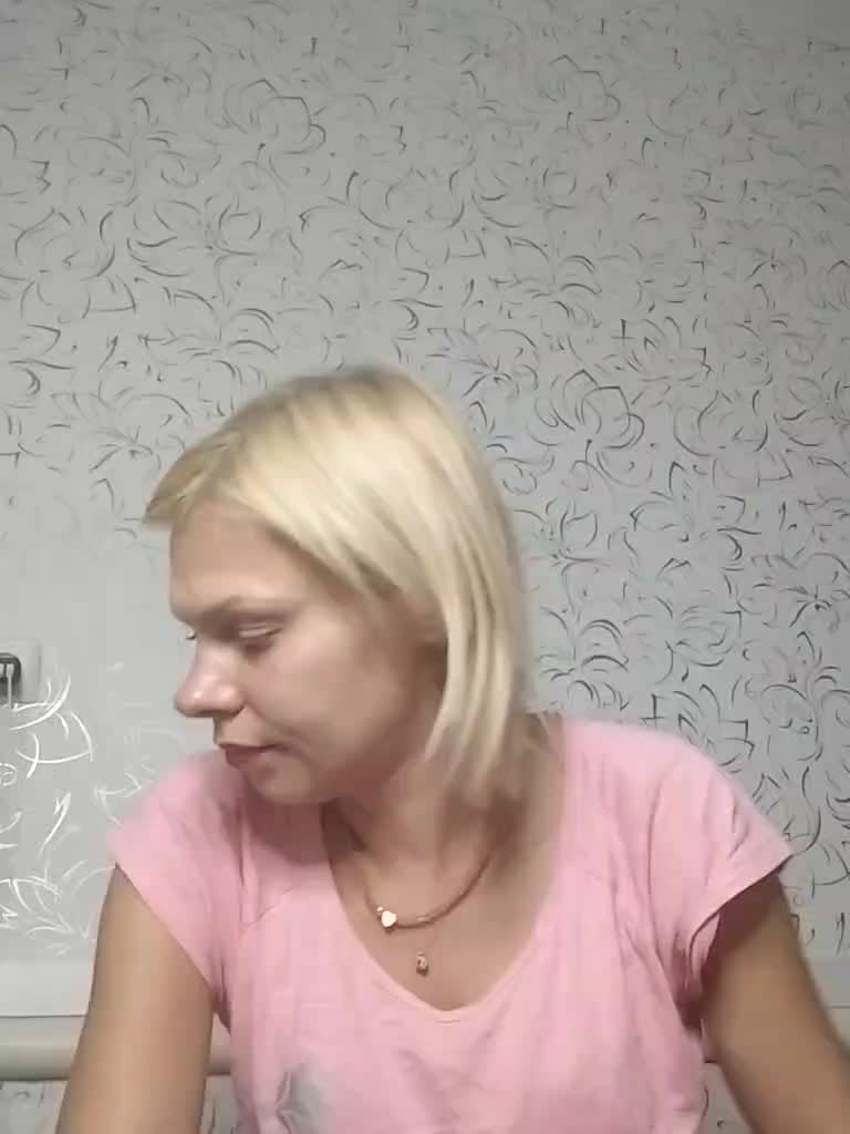 JulieSilver Приват Записи 2026-08-24