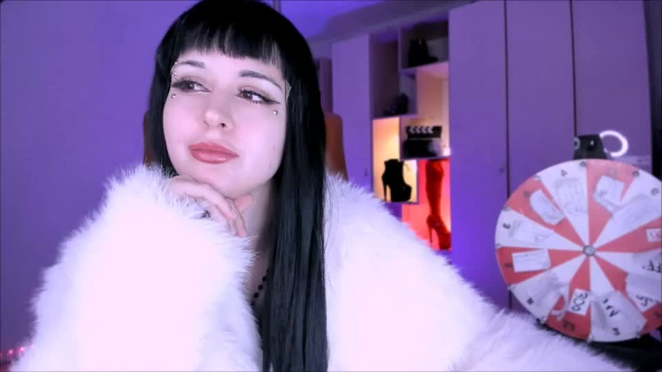 mollyposh Приват Записи 2026-08-24