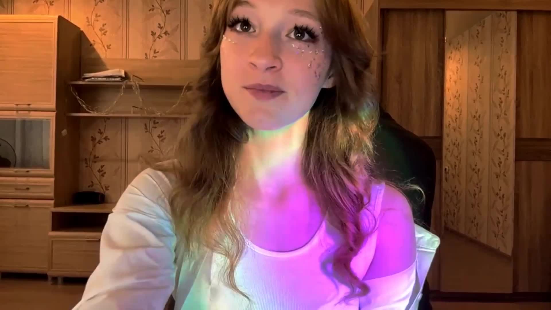 LisaSchroyer Приват Записи 2026-08-24