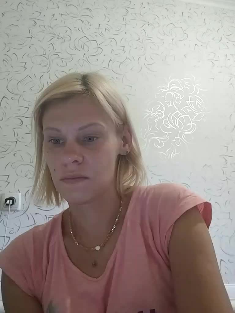 JulieSilver Приват Записи 2026-08-24