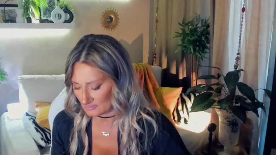 sarahholly Приват Записи 2026-08-28