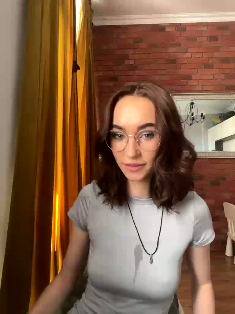 LolaQueena Приват Записи 2026-08-29