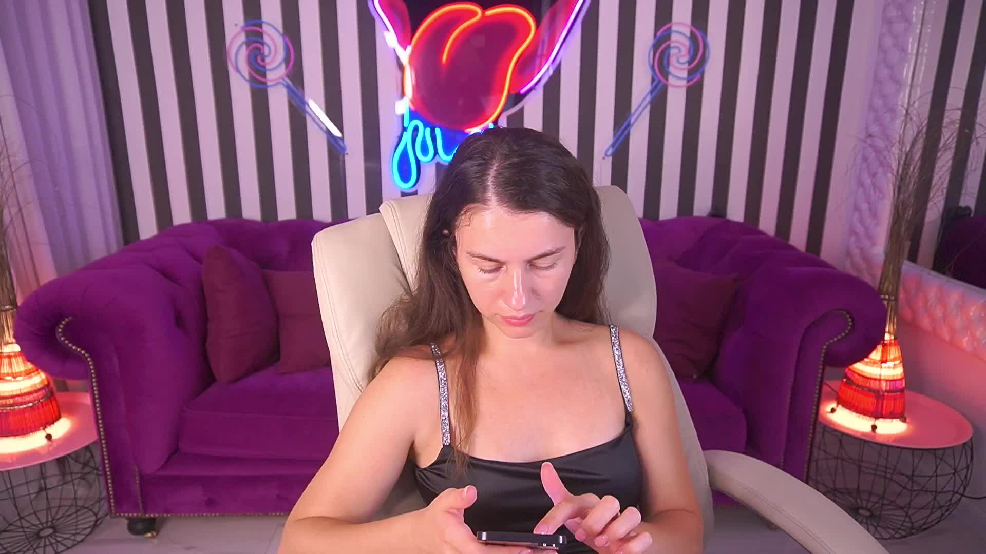 LittleJulii Приват Записи 2026-08-31