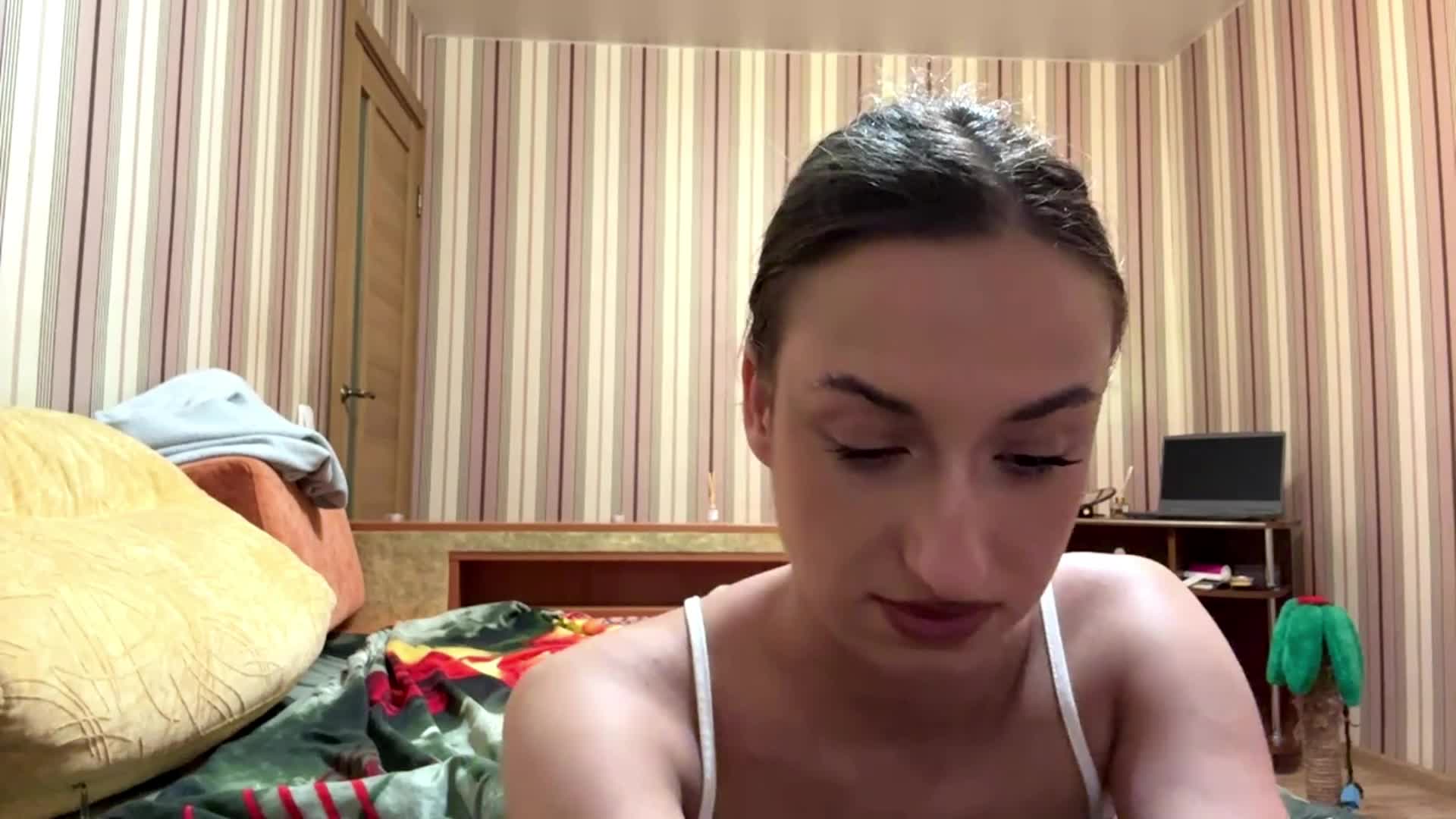 KirstenMolner Приват Записи 2026-09-01