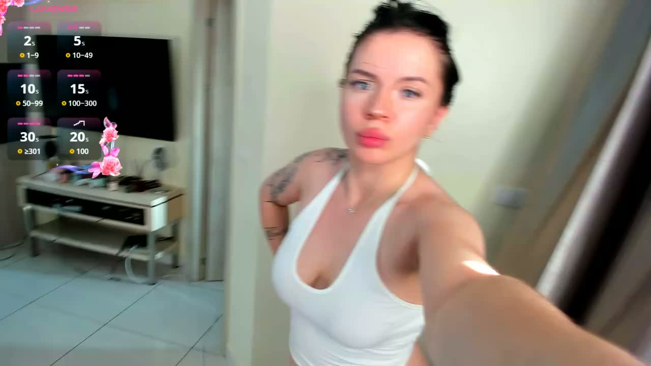 evelyne-xx Приват Записи 2026-09-01