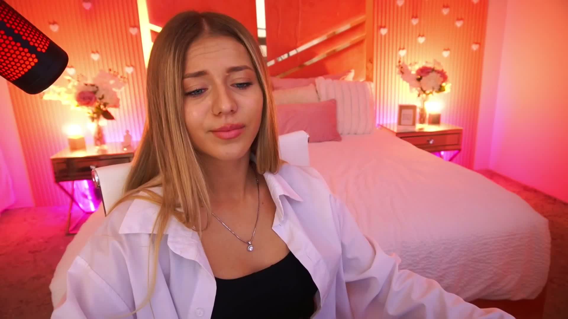LoveeDove Приват Записи 2026-09-03