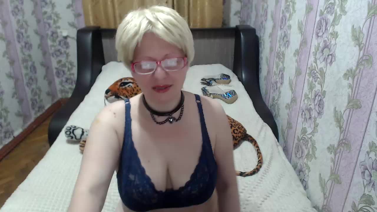 CrazzyBitch Приват Записи 2026-09-06
