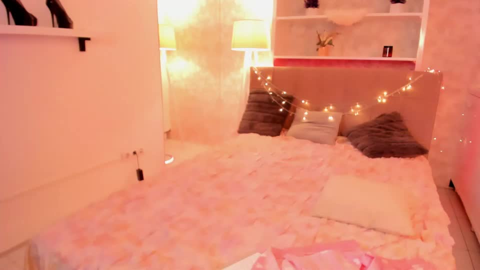 isabelkiss Приват Записи 2026-09-09