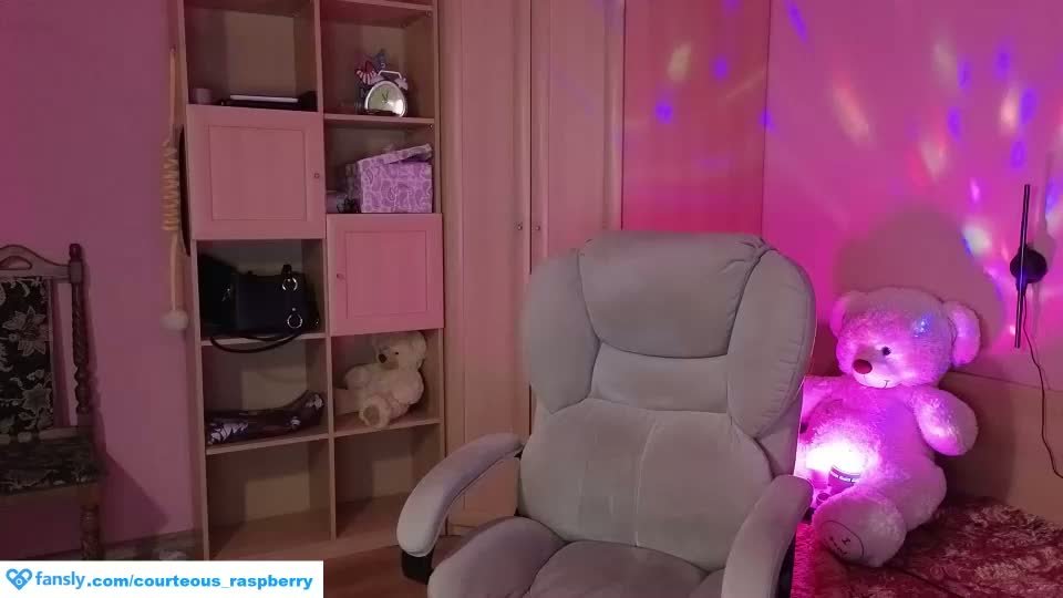 courteous_raspberrrry Приват Записи 2026-09-11