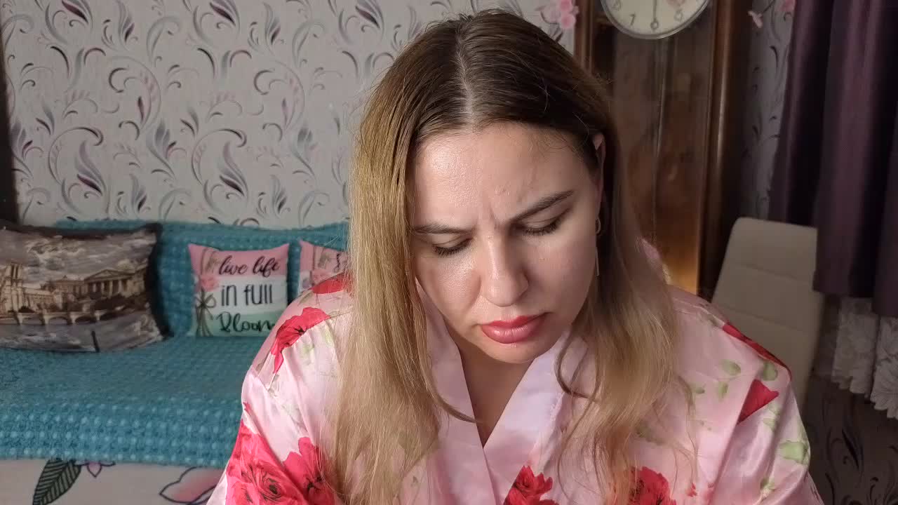AvaQueen Приват Записи 2026-09-13