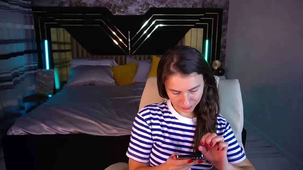 LittleJulii Приват Записи 2026-09-14