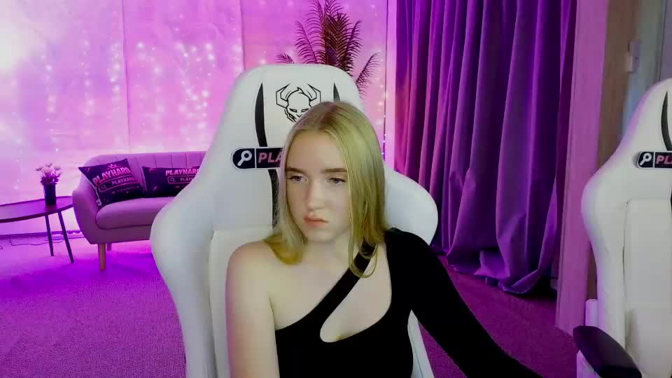 emily054 Приват Записи 2026-09-15