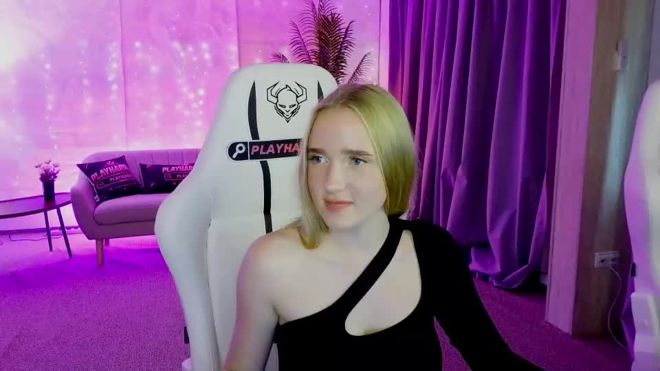 emily054 Приват Записи 2026-09-15