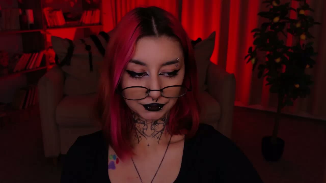 MistressMarcelline Приват Записи 2026-09-16