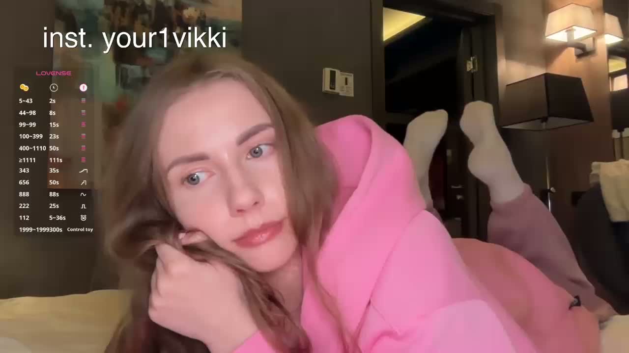 VikkiExtraCheese Приват Записи 2026-09-17