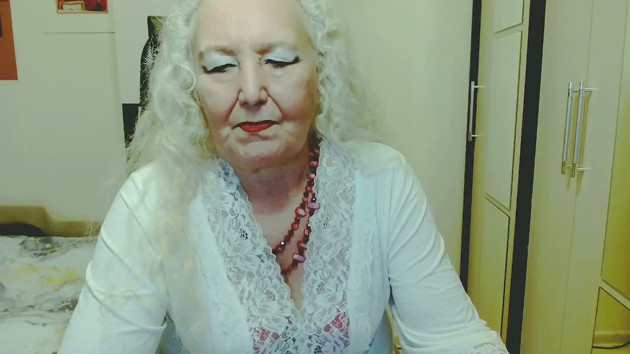 GrannyWants Приват Записи 2026-09-18