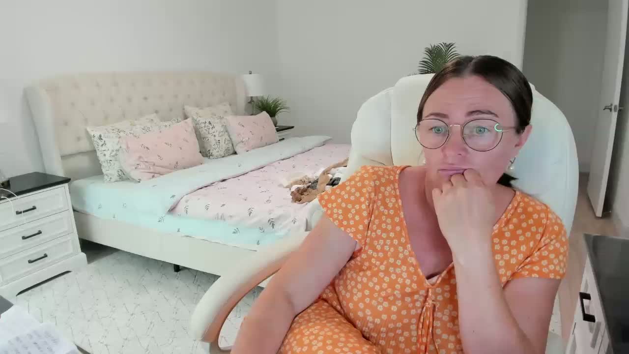 -Michelle- Приват Записи 2026-09-19