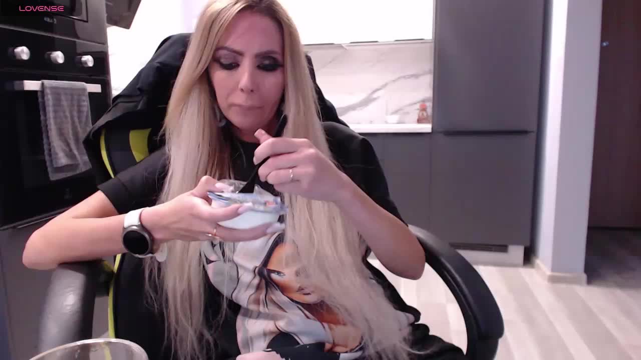 blondalina Приват Записи 2026-09-21