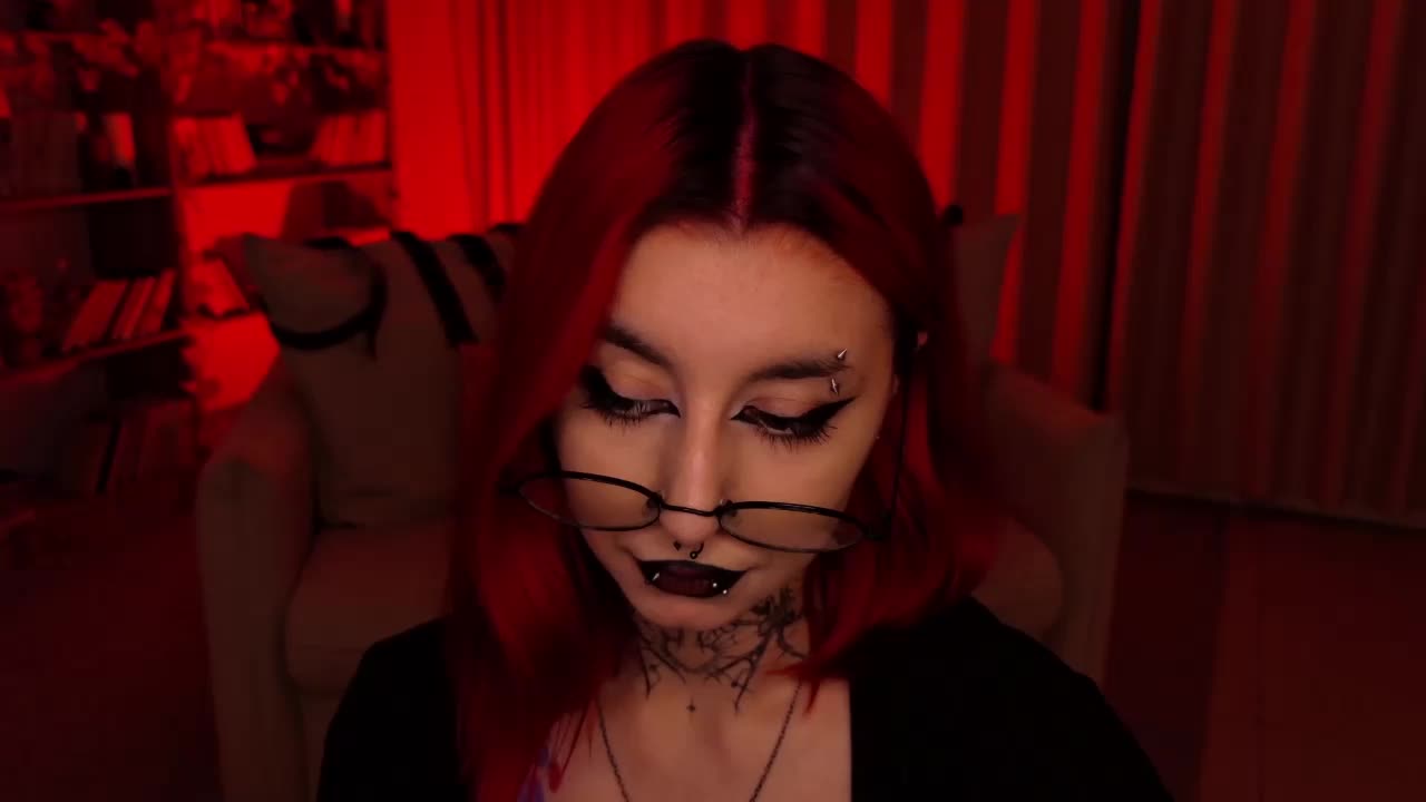 MistressMarcelline Приват Записи 2026-09-22
