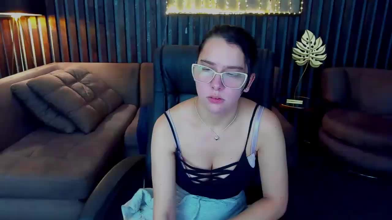 Livia-Shy Приват Записи 2026-09-24