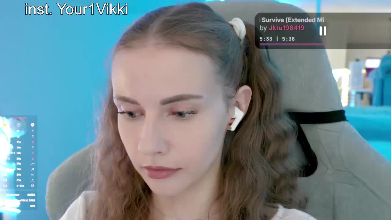 VikkiExtraCheese Приват Записи 2026-09-24