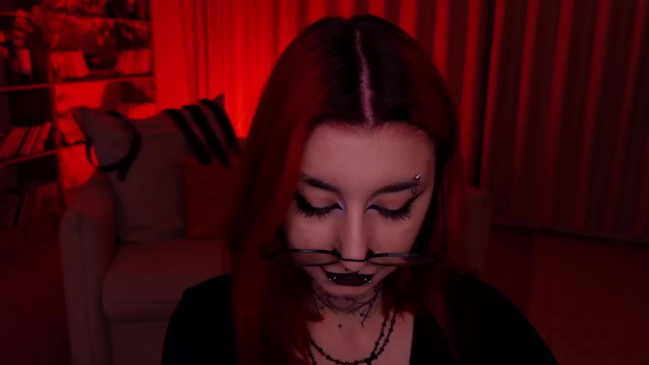 MistressMarcelline Приват Записи 2026-09-24