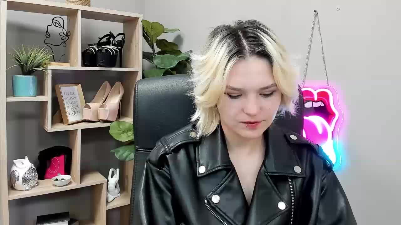 SweetLilyxo Приват Записи 2026-09-25