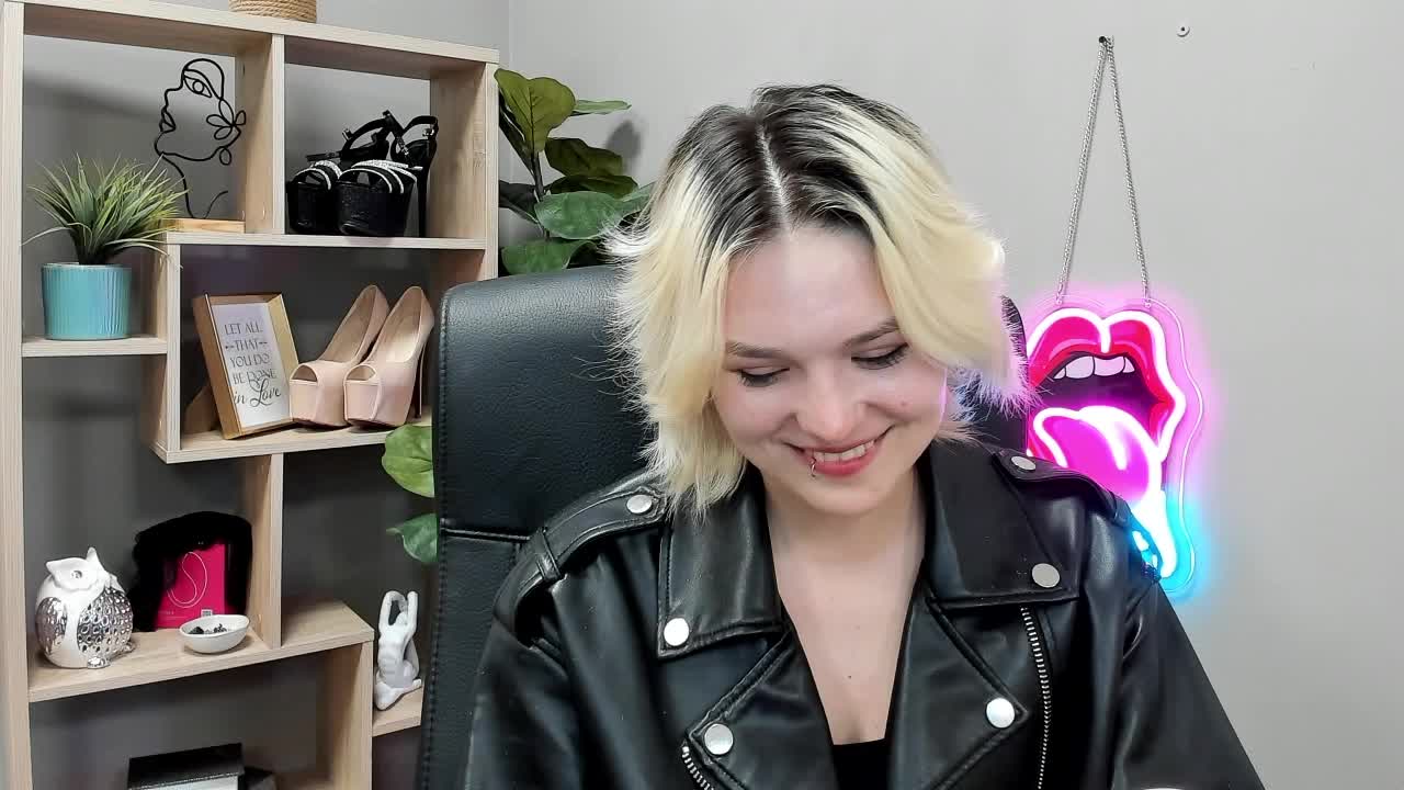 SweetLilyxo Приват Записи 2026-09-25