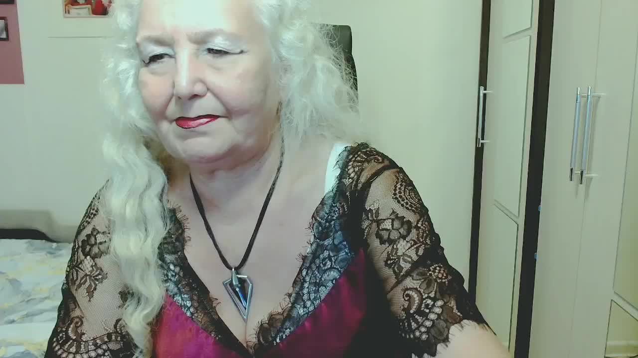 GrannyWants Приват Записи 2026-09-25