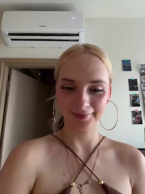 AstridMoss Приват Записи 2026-09-29