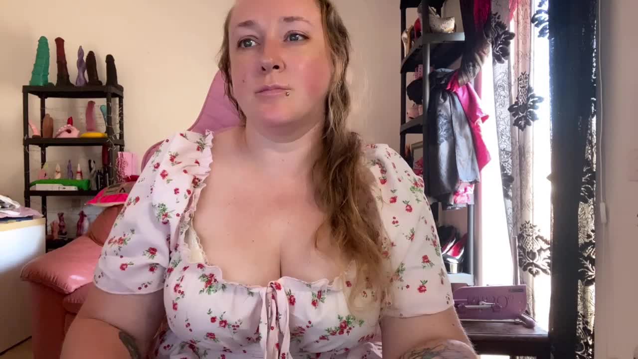 NylonQueen Приват Записи 2026-09-30
