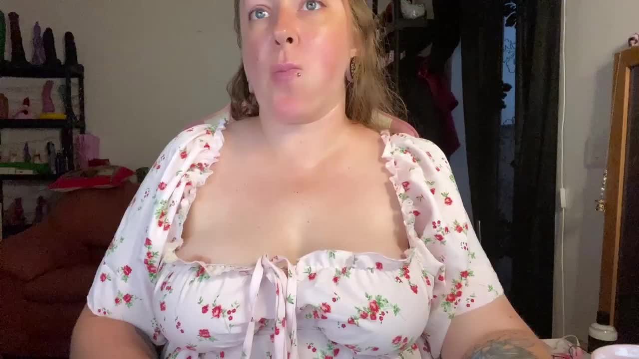 NylonQueen Приват Записи 2026-09-30