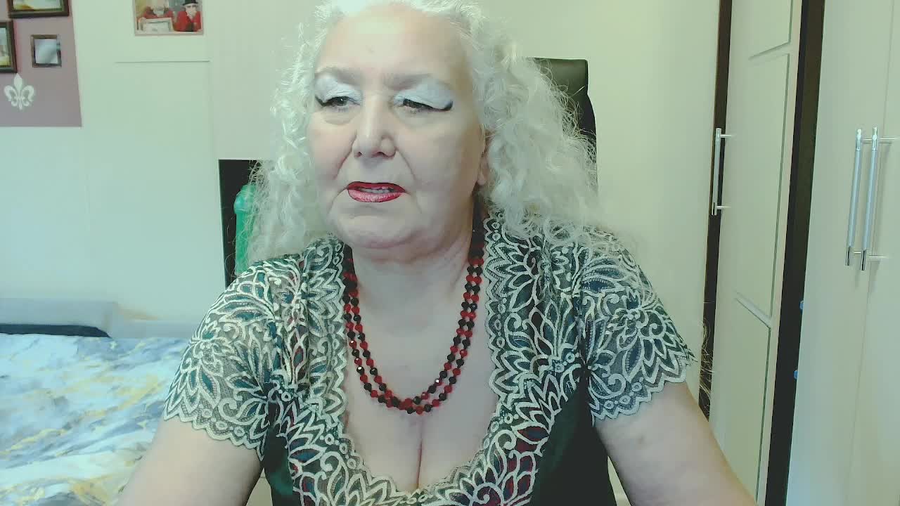 GrannyWants Приват Записи 2026-10-02