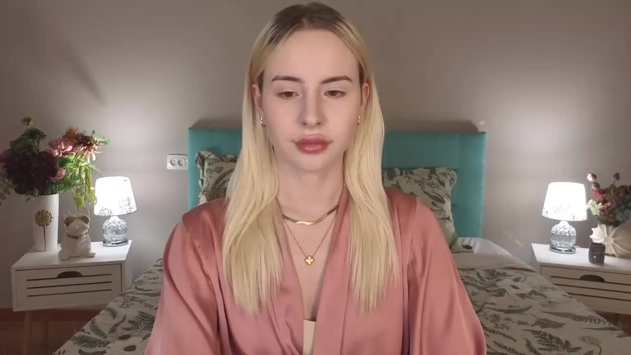 Bella-crazyy Приват Записи 2026-10-02