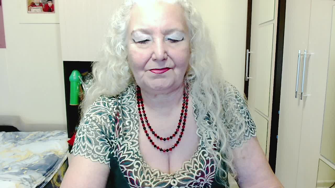GrannyWants Приват Записи 2026-10-03
