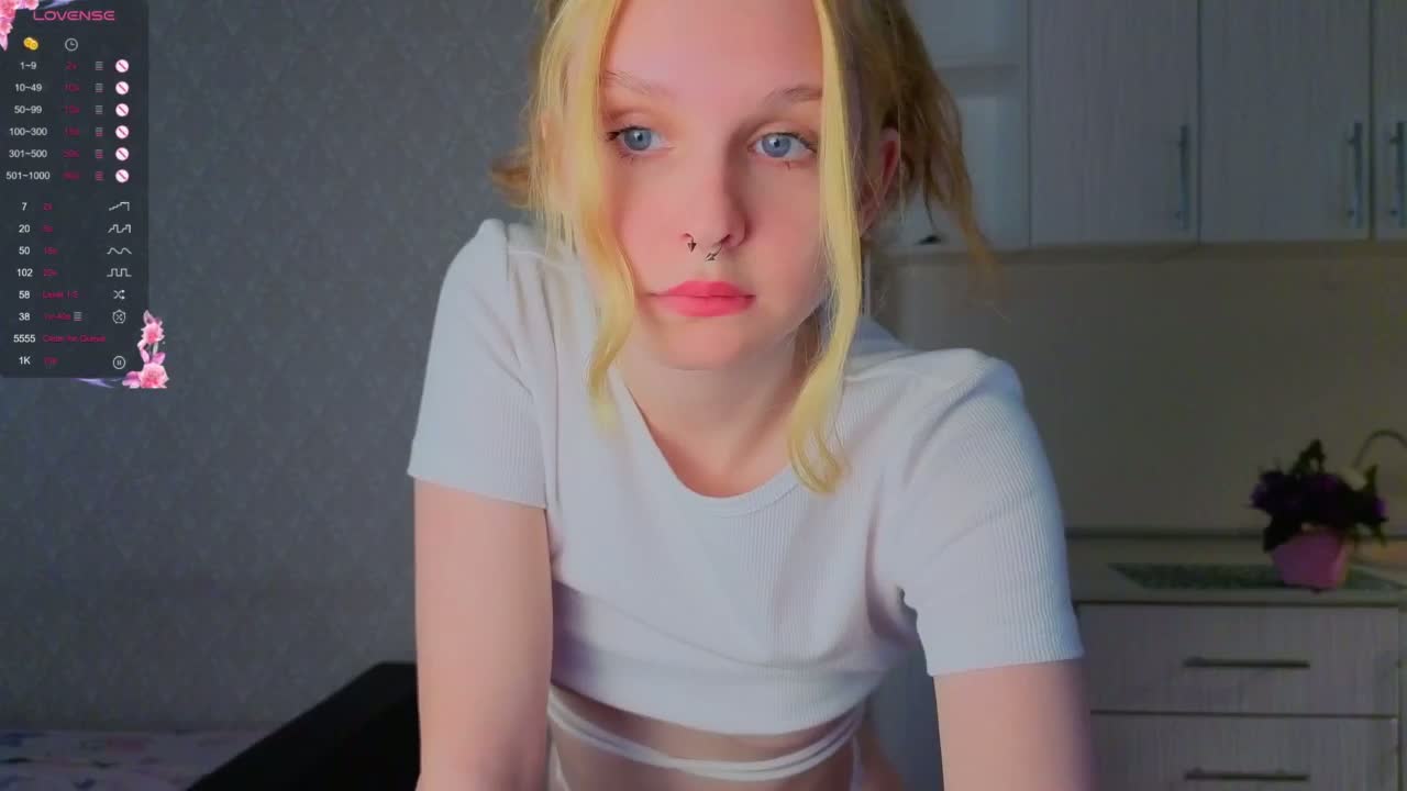 TinyDoll Приват Записи 2026-10-03