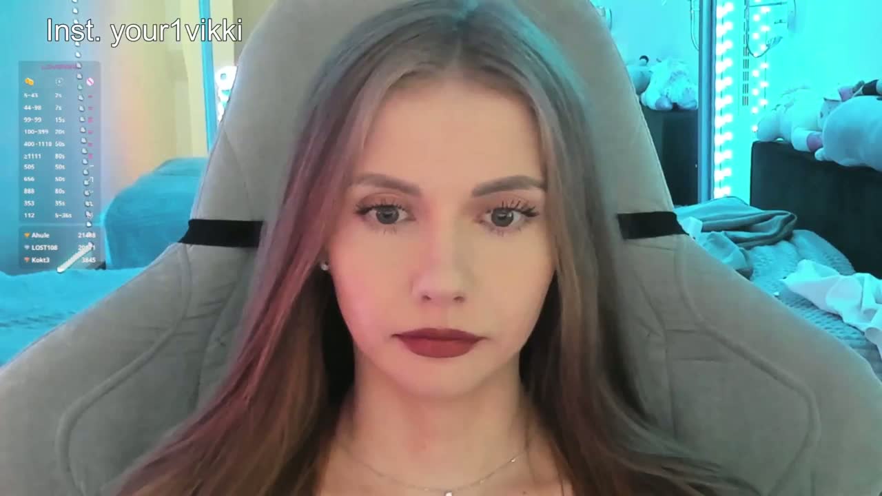 VikkiExtraCheese Приват Записи 2026-10-04