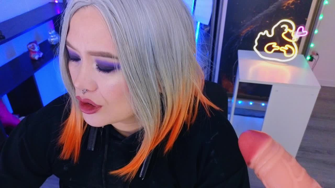 Laura-Wicked Приват Записи 2026-10-04