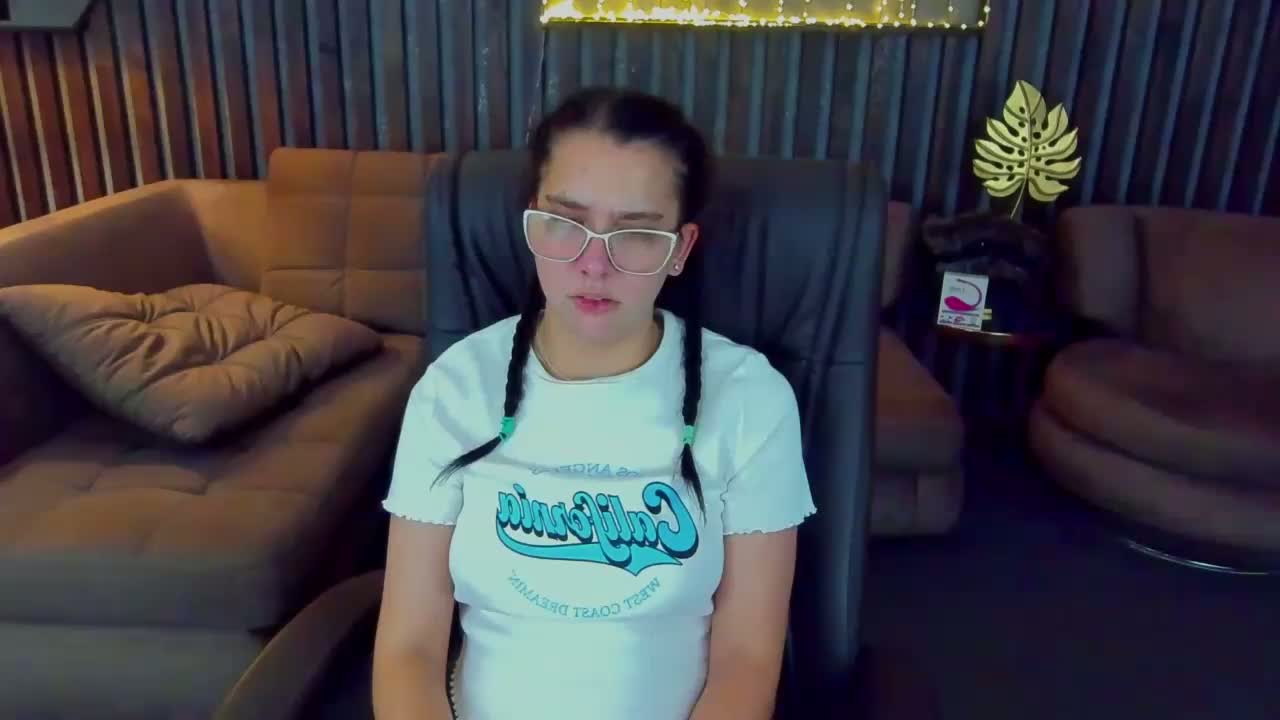 Livia-Shy Приват Записи 2026-10-04