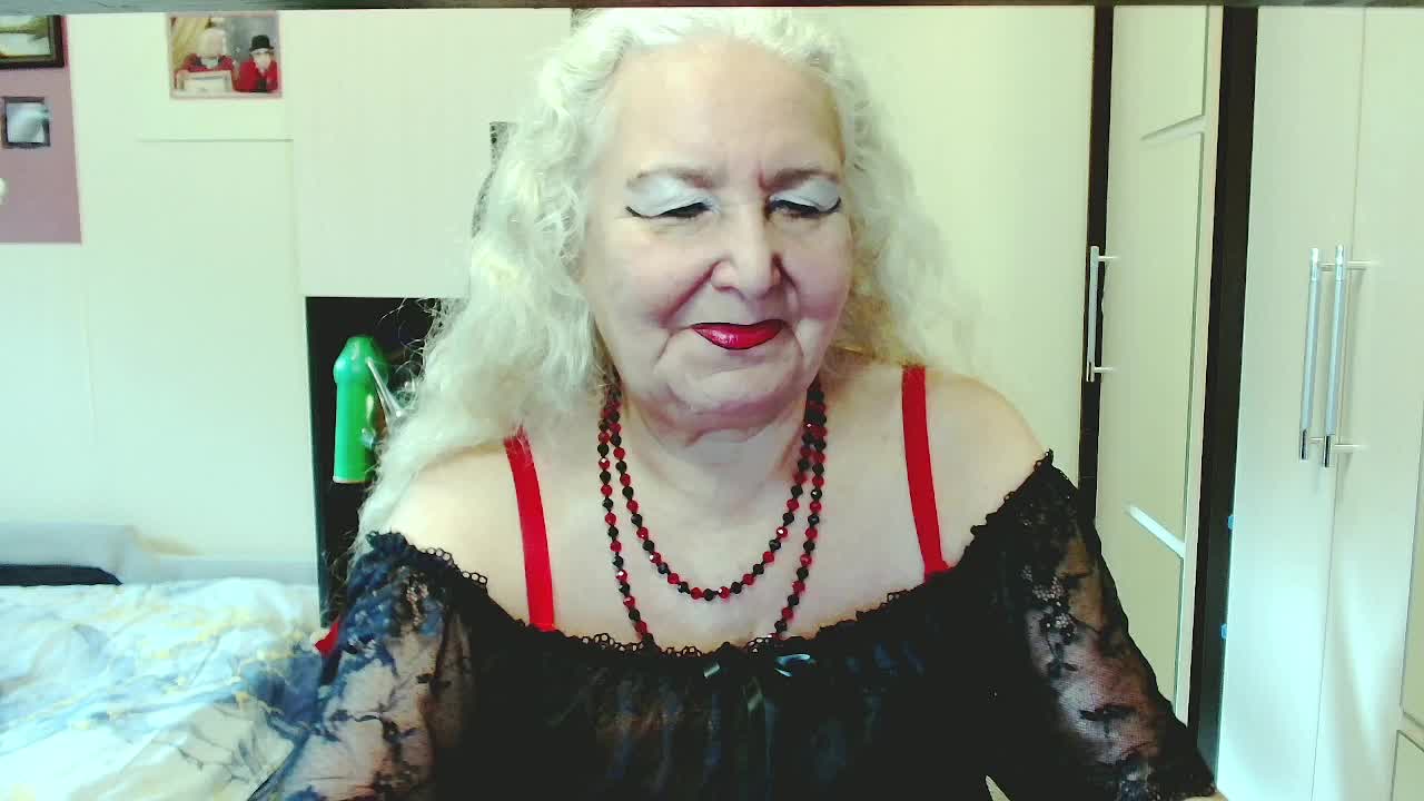 GrannyWants Приват Записи 2026-10-04